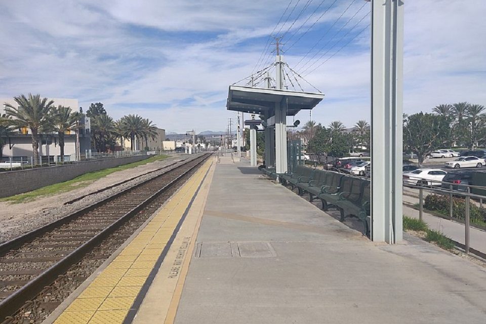 Train Anaheim Canyon